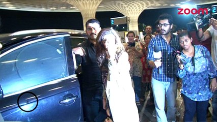 Alia Bhatt's selfie from Singapore - Bollywood News - #TMT