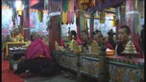 Budistas tibetanos viven su fe a la sombra del Gobierno chino