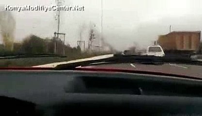 Lamborghini vs Bmw E30 Sizce Hangisi Alır Burası Türkiye :)