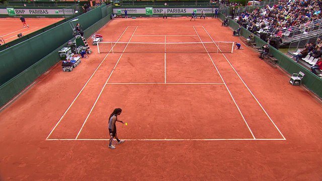 Le magnifique lob entre les jambes de Dustin Brown
