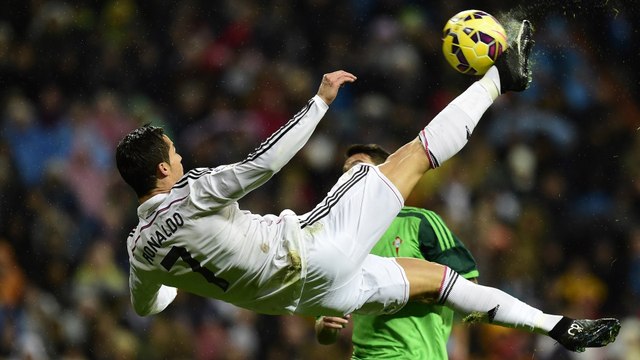 Голы через себя ножницами . Лучшее Goals by themselves scissors. The best