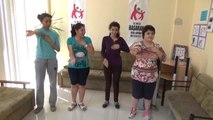 Özel Öğrenciler İşaret Diliyle Şarkı Söyledi