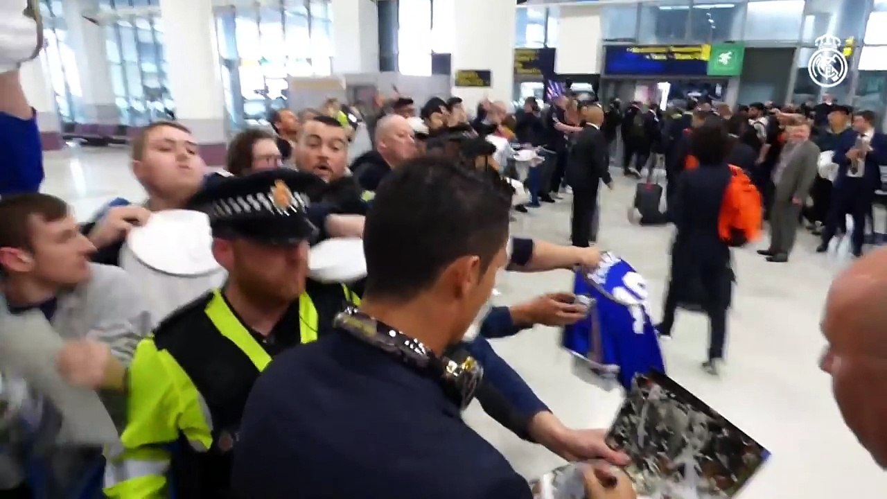 Manchester goes wild for Cristiano Ronaldo!