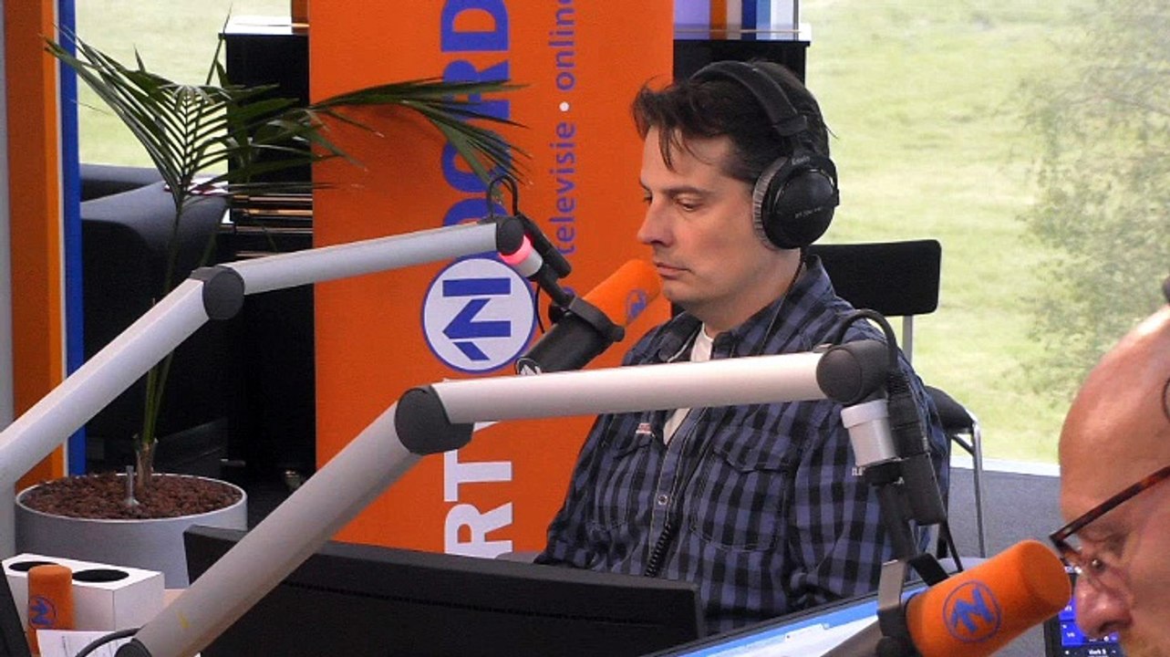 Directeur RTV Noord Gijs Lensink over het stoppen met digitale radio - RTV Noord