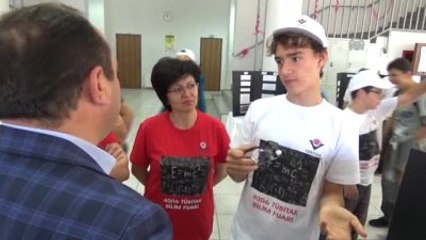 Ortaokul Öğrencisinden Engellilere "Akıllı Baston"