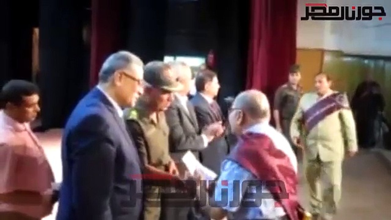 تكريم أسر الشهداء فى إحتفالية المحاربين القدماء بالشرقية