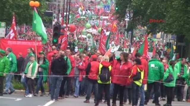 Belçika?da Genel Grev Hayatı Felç Etti