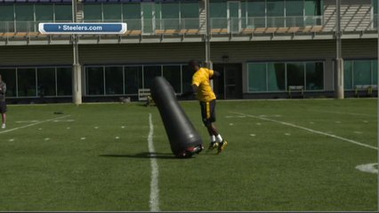 Steelers using a virtual player in practice
