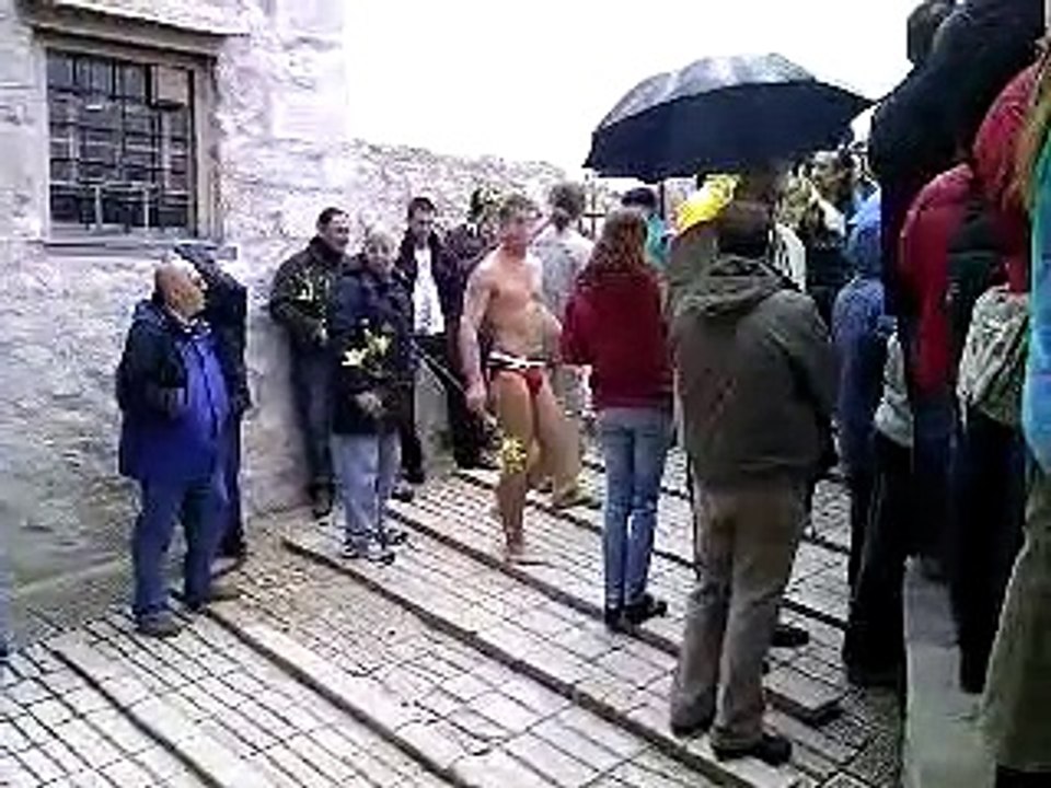 Stari most - Skok bez aplauza