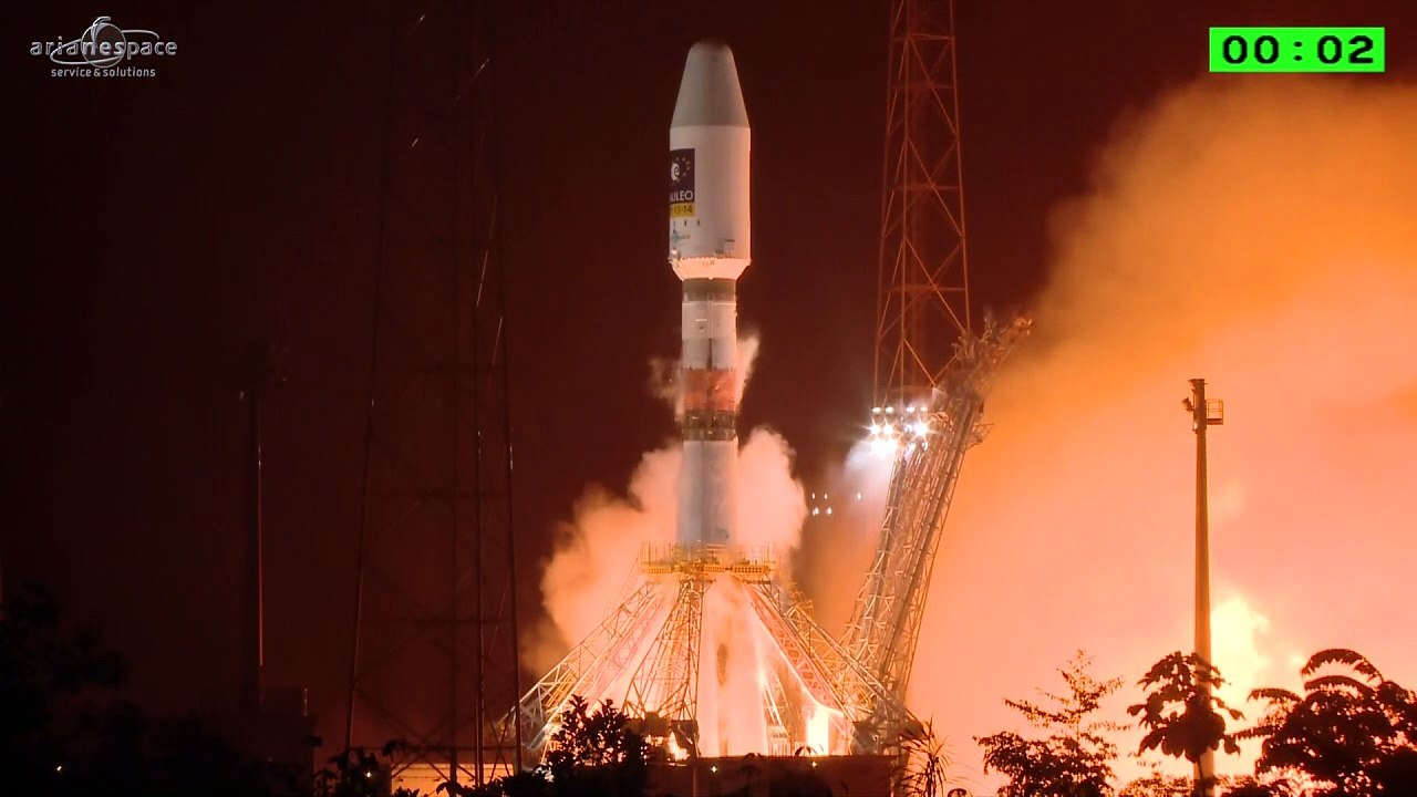 La fusée Soyouz décolle avec deux satellites Galileo à son bord