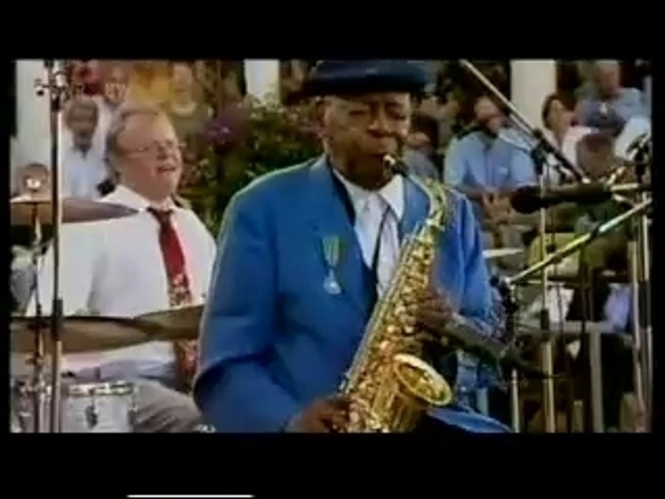 Lady be Good - Benny Waters
