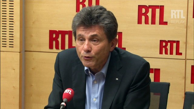 Les patrons sont pris comme boucs émissaires pour Henri de Castries, PDG d'Axa