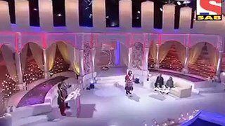 Indian Lady on Urdu - Hindi (Hindustani) | India | Pakistan | Language | Subcontinent