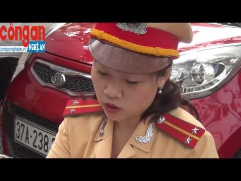 Nghệ An: Đến trường đăng kí xe máy điện cho học sinh