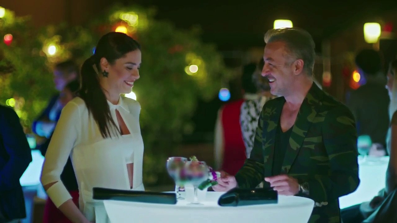 Paramparça 67. Bölüm | Ayşe Doğum Gününe Gelecek Halim Yok Başıma Kötü Şeyler Geldi!
