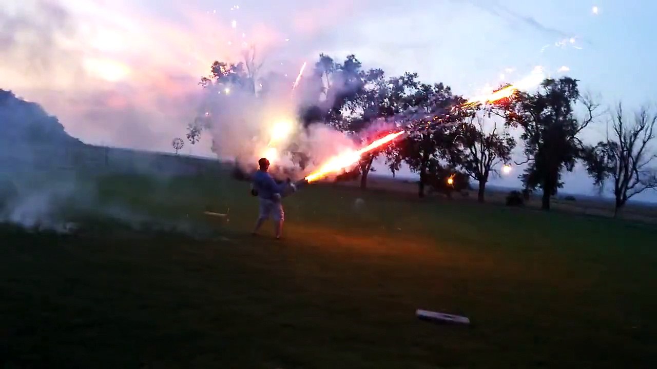 Mitraillette à feu d'artifices