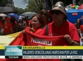Mujeres venezolanas marchan rumbo al Palacio de Miraflores