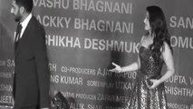 Abhishek Bachchan At Sarbjit Red Carpet Treats Aishwarya BADLY