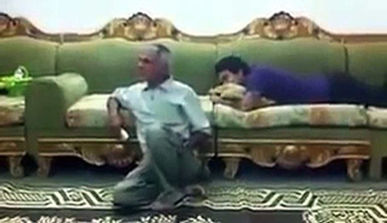 Best WhatsApp Funny videos  {Beautiful Hot Girl Kissing Funny Prank Indian WhatsApp Funny Videos}