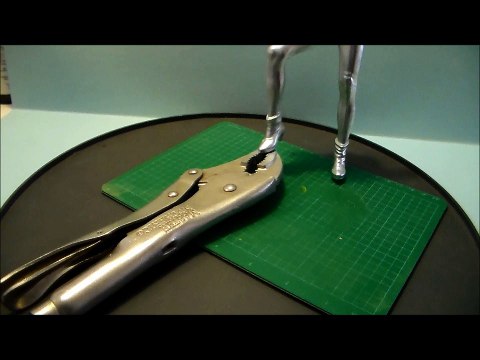 BATMAN_Catwoman (1:6 scale) Figure Kit ala Moebius_Build Dairy 2