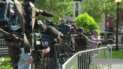 Cosby returns to court in sex assault case