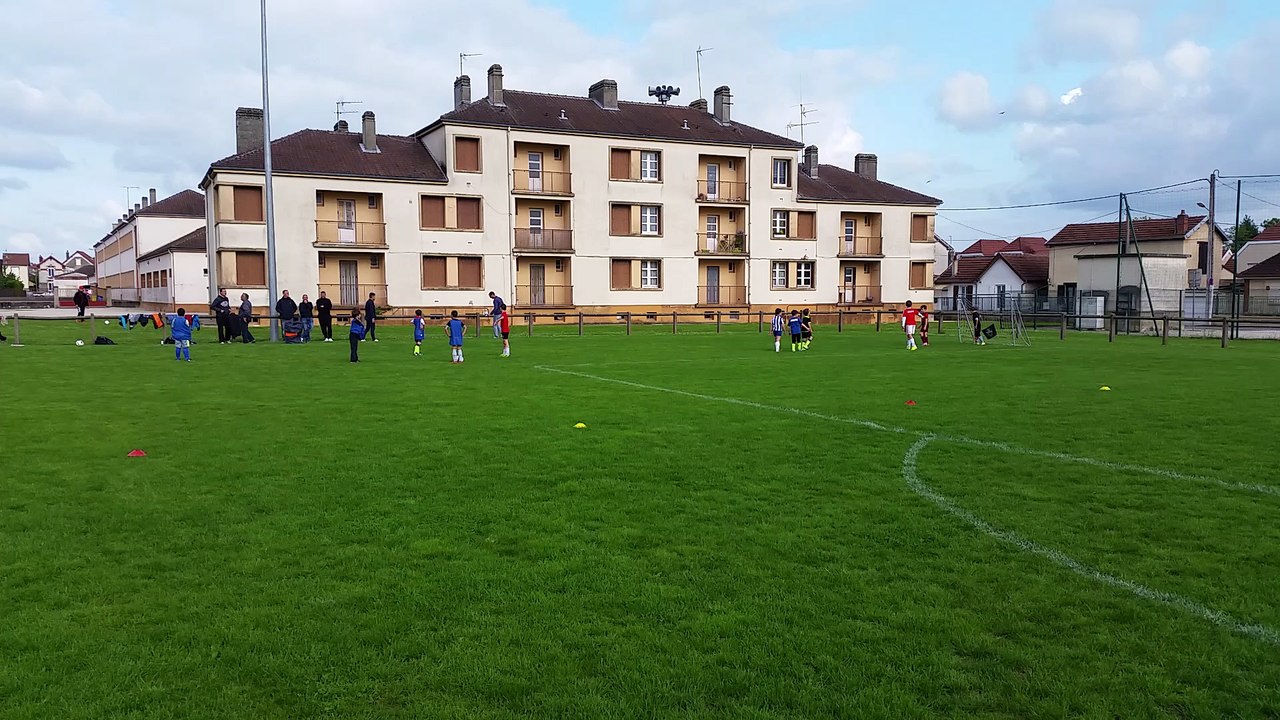 Entraînement  du 24 mai des u 6 à u13 au stade des droit de l enfance a romilly sur seine  portugais