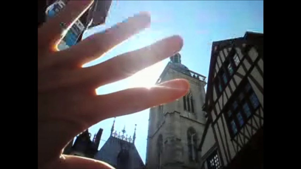 Genesis - Jesus He knows me tribute bathroom singer Jiberock