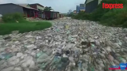 Cambodge: un drone survole les canaux ultra-pollués de la capitale