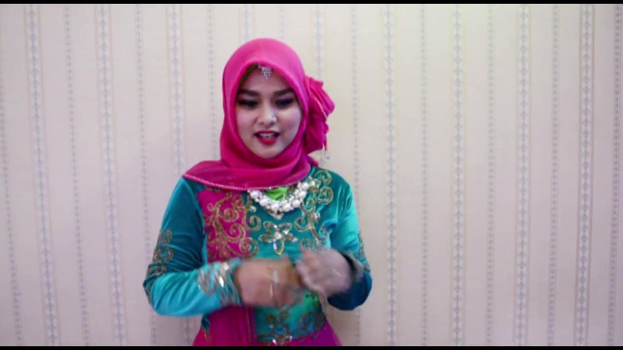 Hijab kostum India