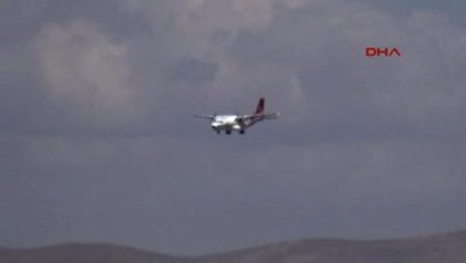 Konya Eşinin Cenazesini Ayakta Karşıladı