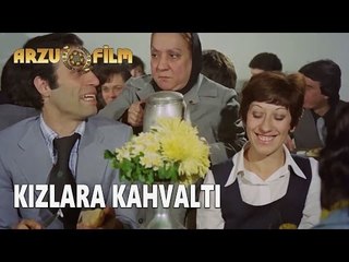 Hababam Sınıfı Tatilde - Kızlara Kahvaltı