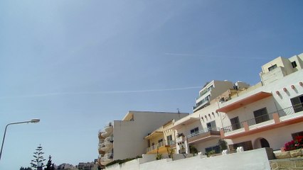 Chemtrails seen from Triq Etna