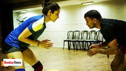 Sultan | New Poster | Salman Khan- Anushka Sharma Look 'Super Cute' Together