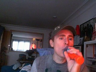 Wiwi égratigne "no love" d'August Alsina & Nicki Minaj