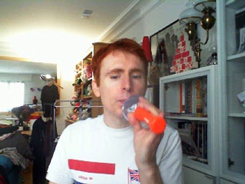 Wiwi égratigne hymn for the weekend de Coldplay & Beyoncé Knowles