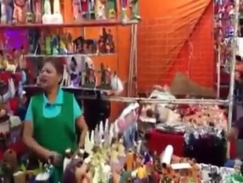 Niño Dios bailando el pasito perron