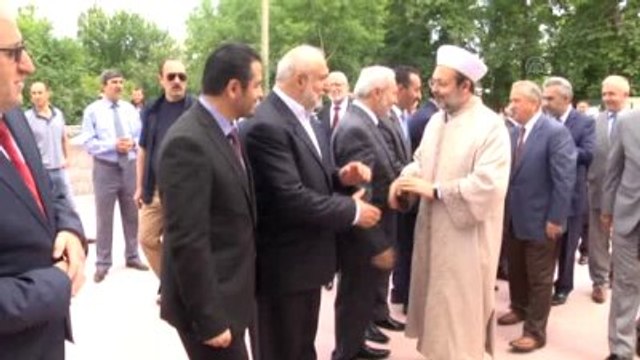 Umutlar Bize Bağlanmış Vaziyette