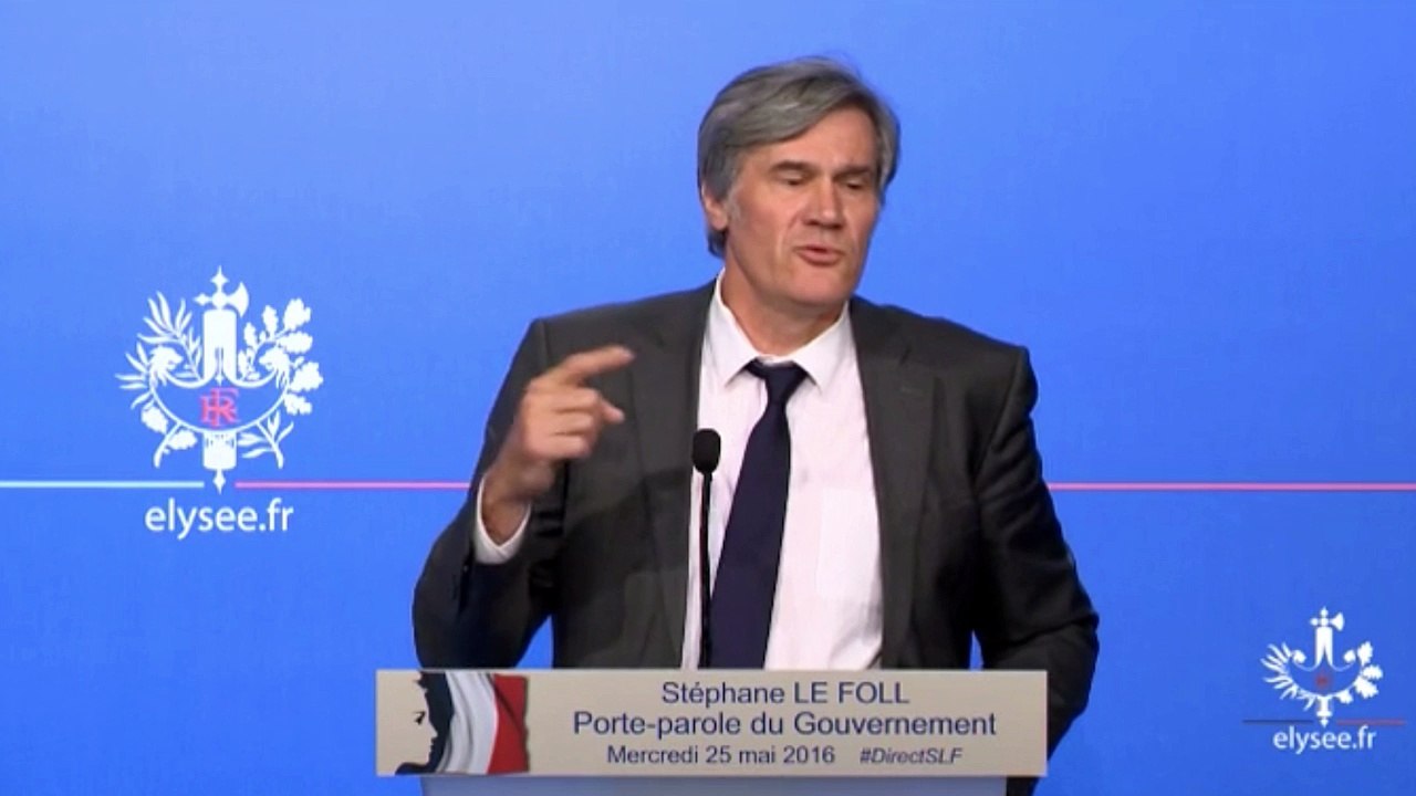 Le lapsus de Le Foll qui évoque "Bruno Le Relou" au lieu de Leroux