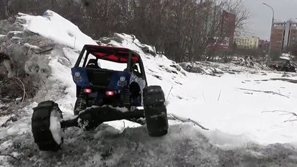 Download Video: RC OFF Road Trucks - Snow & Mudding - Toyota Tundra High Lift, Axial Wraith, Hummer, HPI