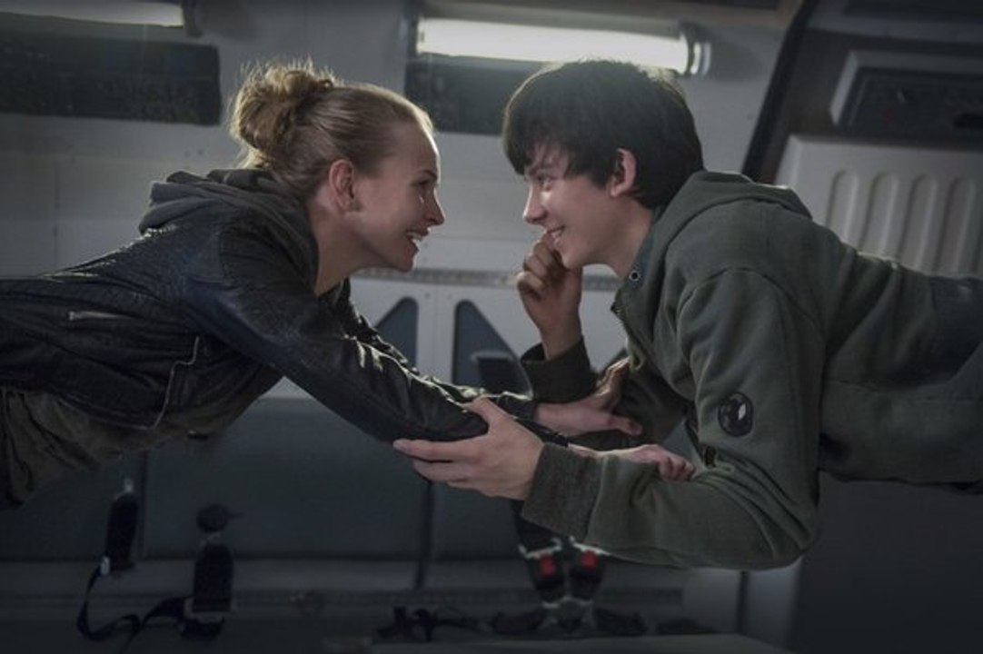 The space between us - Official Trailer (HD)