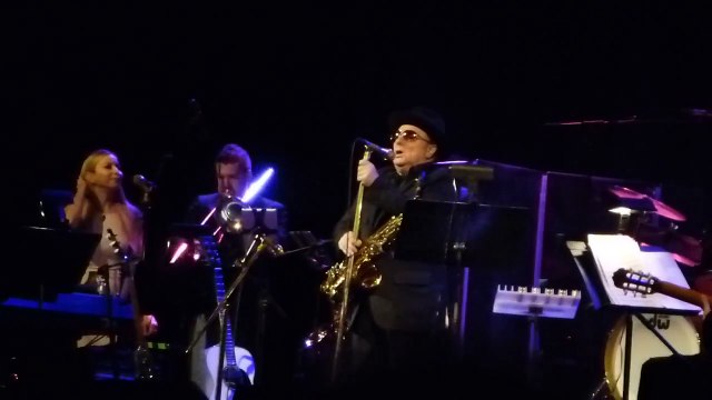 Van Morrison Brown Eyed Girl clip 2013-11-25 Theater at Madison Square Garden