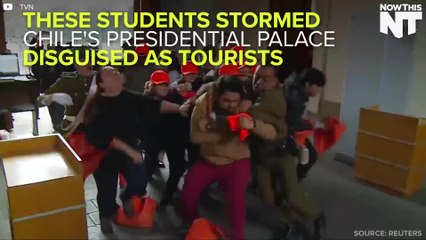 Student Protesters Disguised As Tourists Stormed Chile’s Presidential Palace