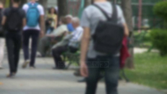 Edhe gay, edhe maniak - Top Channel Albania - News - Lajme