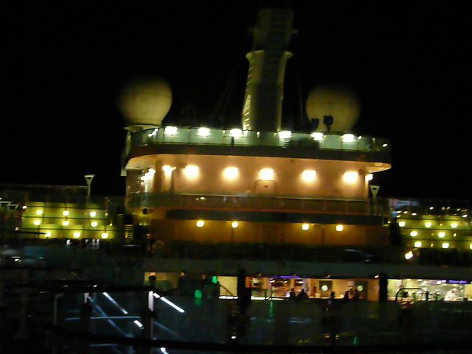 ROYAL 044 P1080930