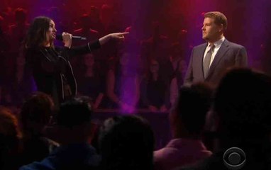 Descargar video: Anne Hathaway & James Corden Rap Battle