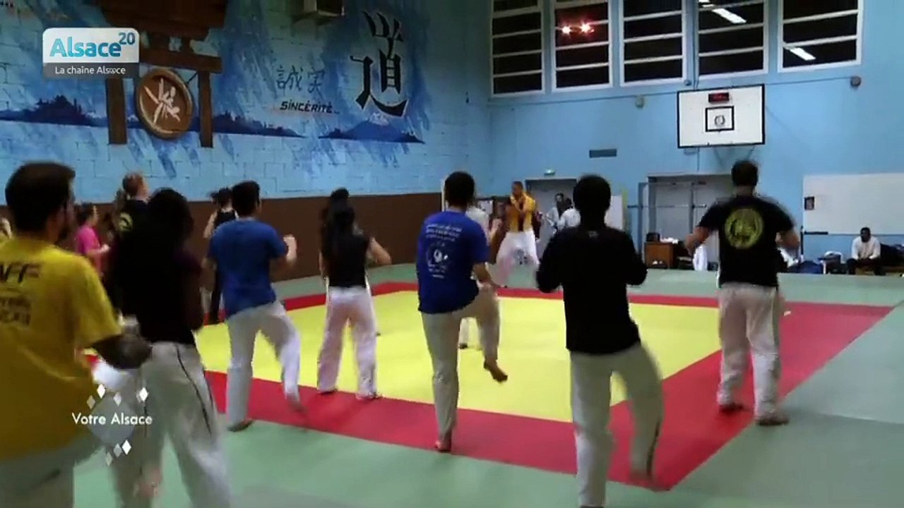 Taekwondo avec Delphine Wespiser, Miss France 2012