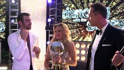 Nyle DiMarco dedicates Dancing with the Stars win to deaf people globally