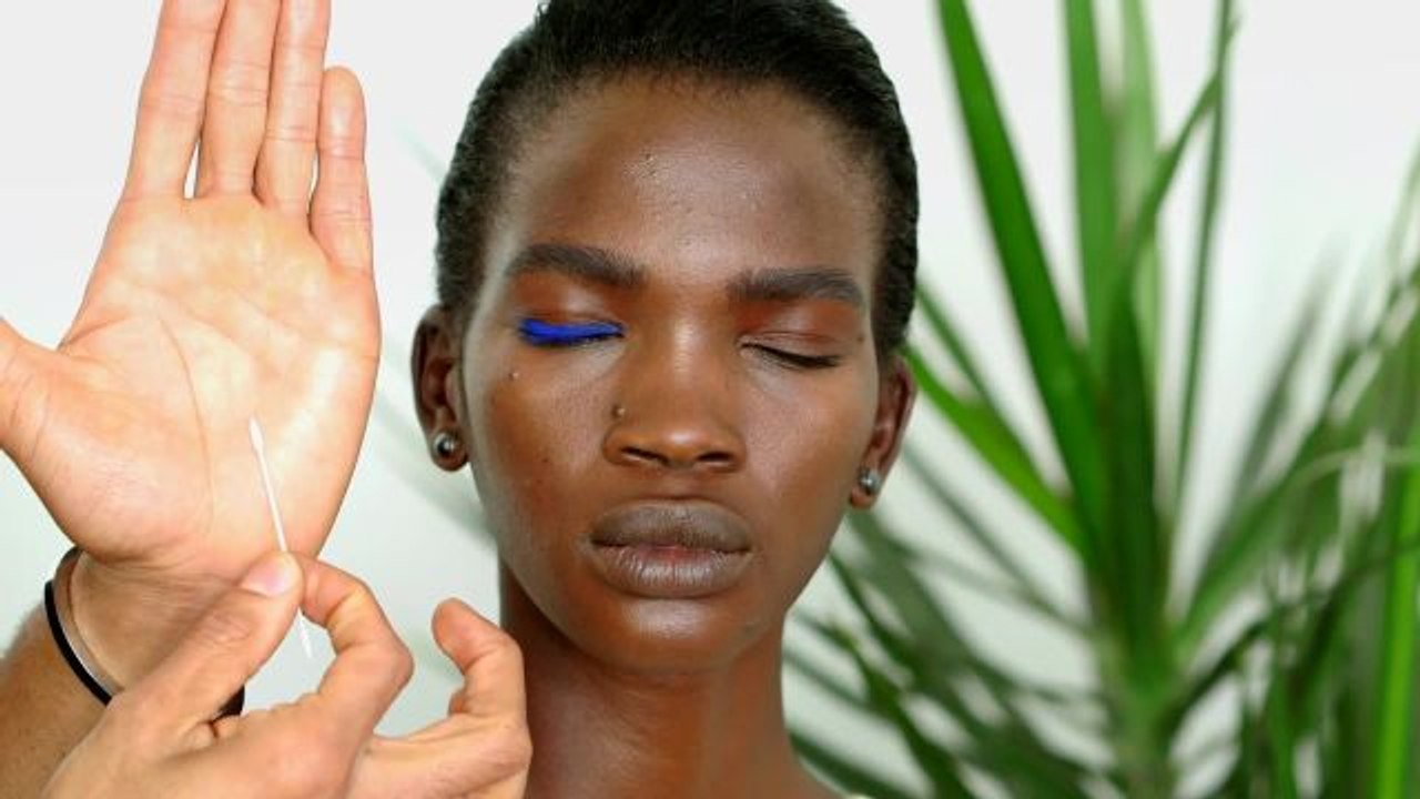Sir John's Bright Beauty Look Tutorial