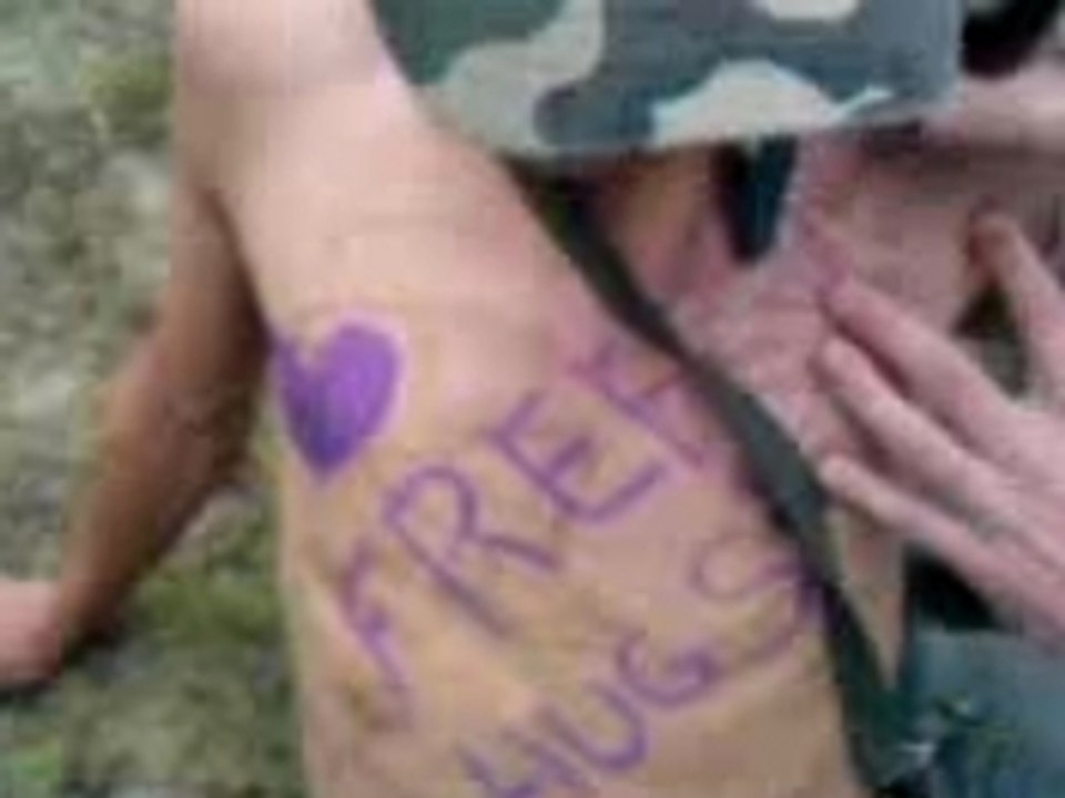 Furia2007 - Free Hugs sur gainsbar