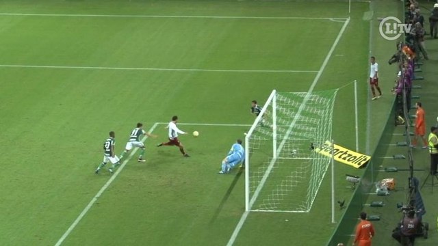 Incrível! No mesmo lance, Prass salva o Palmeiras e Fred perde chance